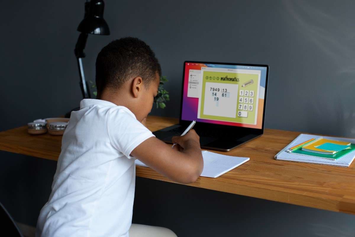 A tutor teaching Math online