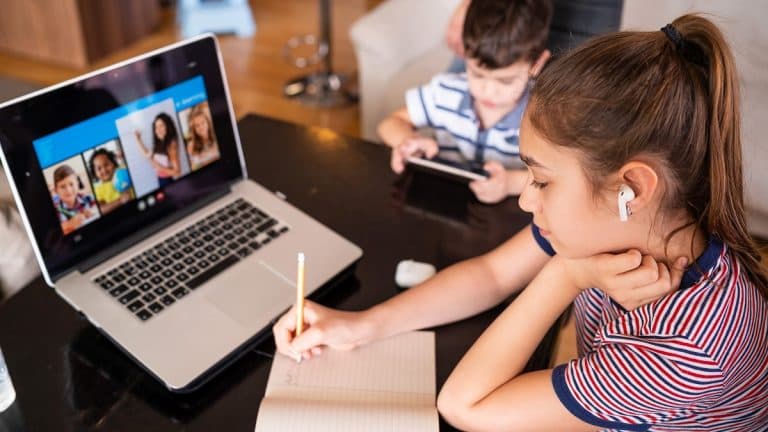 7 Best Online Learning Devices for Kids