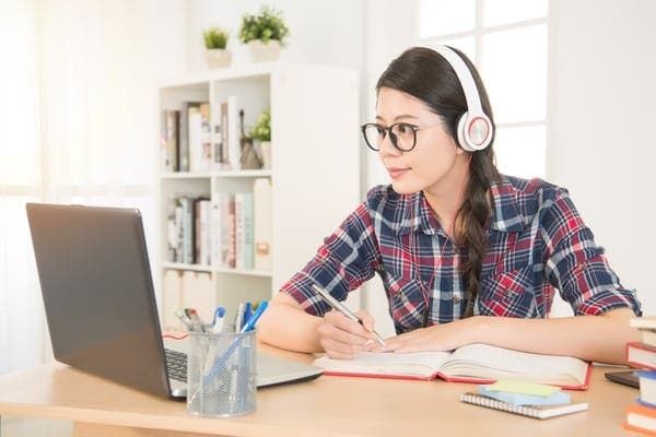 Tips and Tricks to Score Well in IELTS Speaking Test